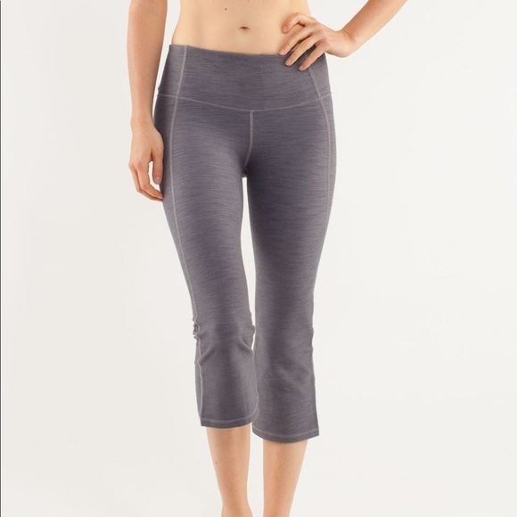 New Lululemon Gather and Crow Crop Heathered Willow Size 6 - Picture 2 of 15